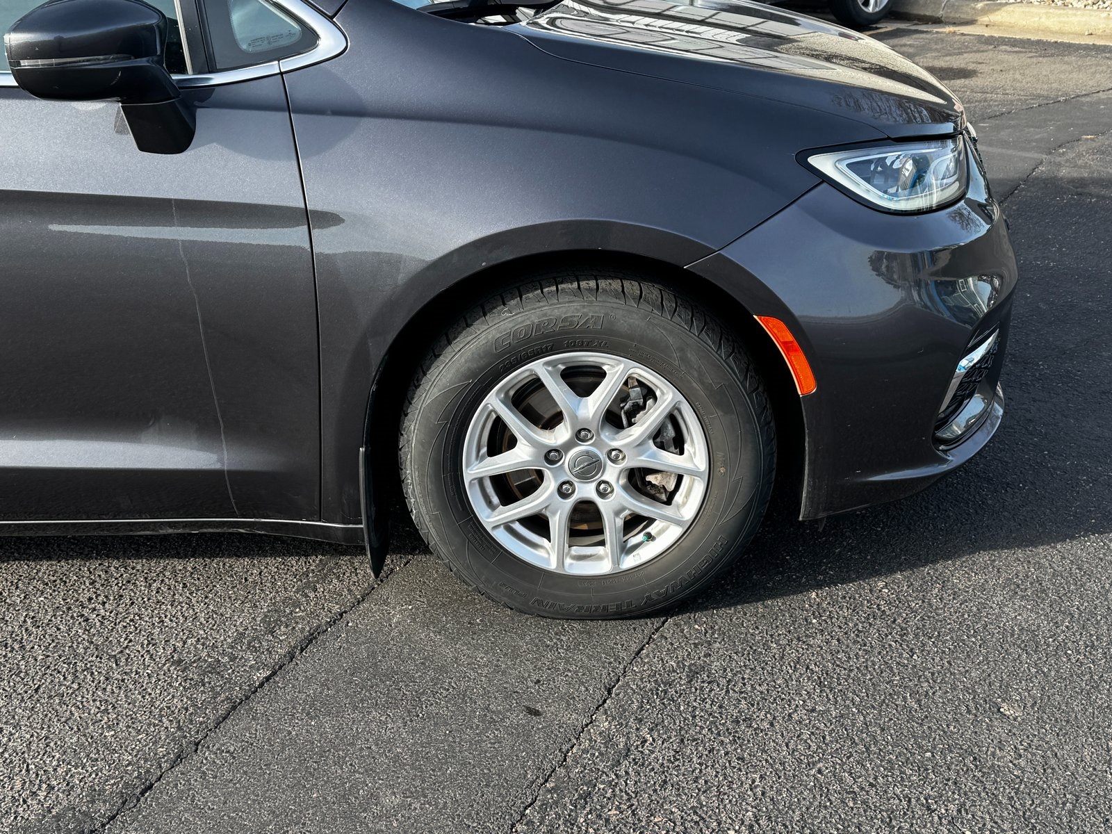 Used 2022 Chrysler Pacifica Touring L with VIN 2C4RC1BGXNR112302 for sale in Luverne, Minnesota