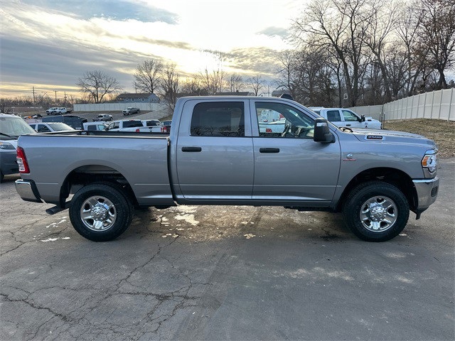 2024 Ram 2500 Tradesman photo 4