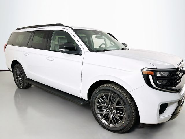 2026 Ford Expedition Platinum's photo