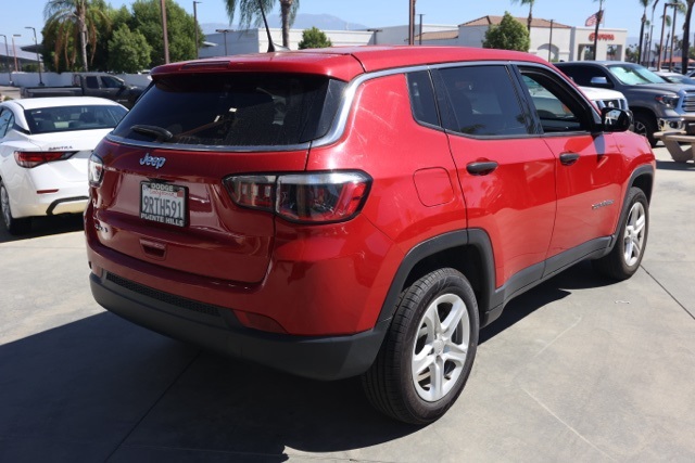 2023 Jeep Compass Sport photo 3