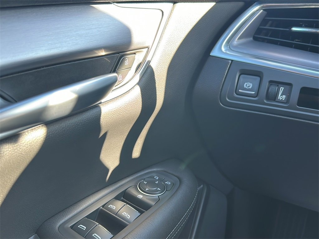 2023 Cadillac XT5 Luxury photo 11