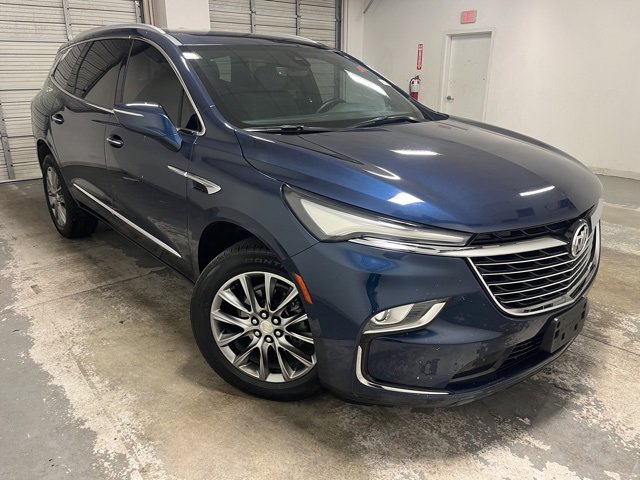 2022 Buick Enclave Essence's photo