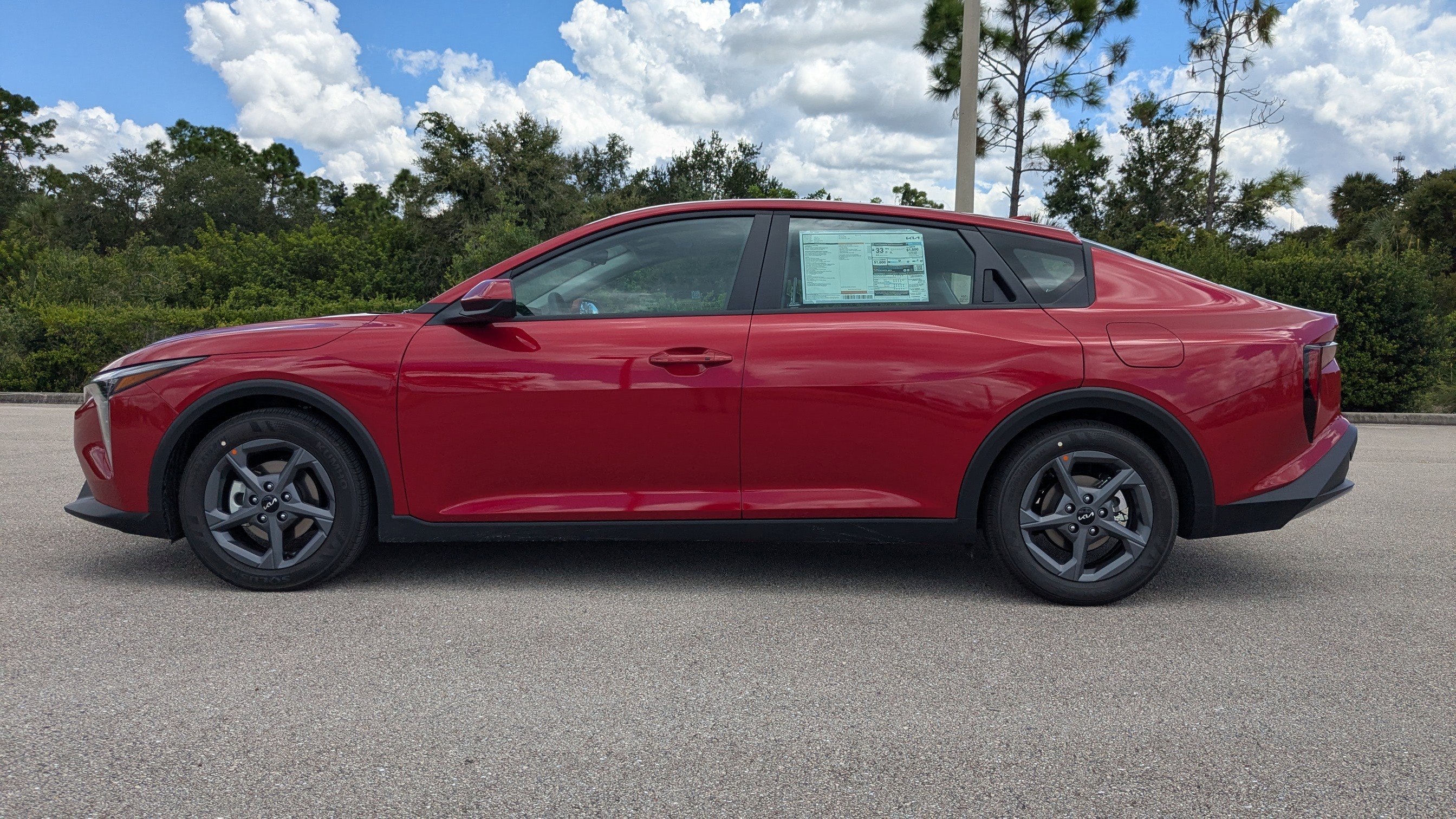 2025 Kia K4 LXS photo 7