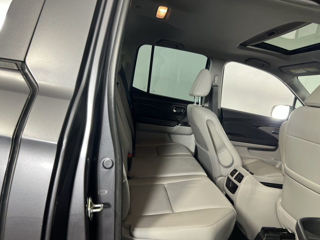 2019 Honda Ridgeline RTL-E photo 23