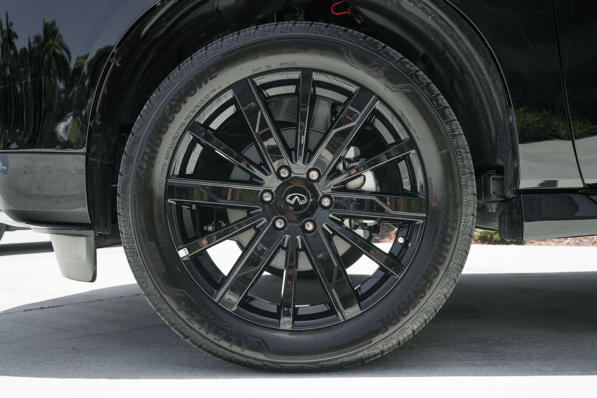 2025 Infiniti QX80 Luxe photo 23