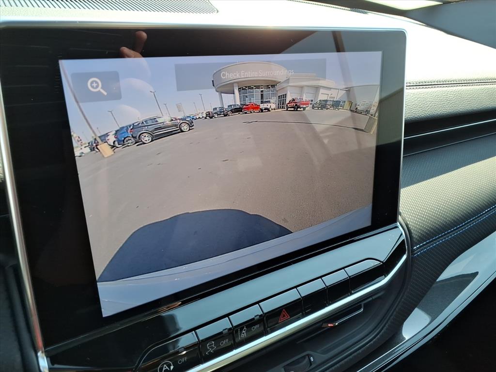 2026 Jeep Compass Latitude Altitude photo 4