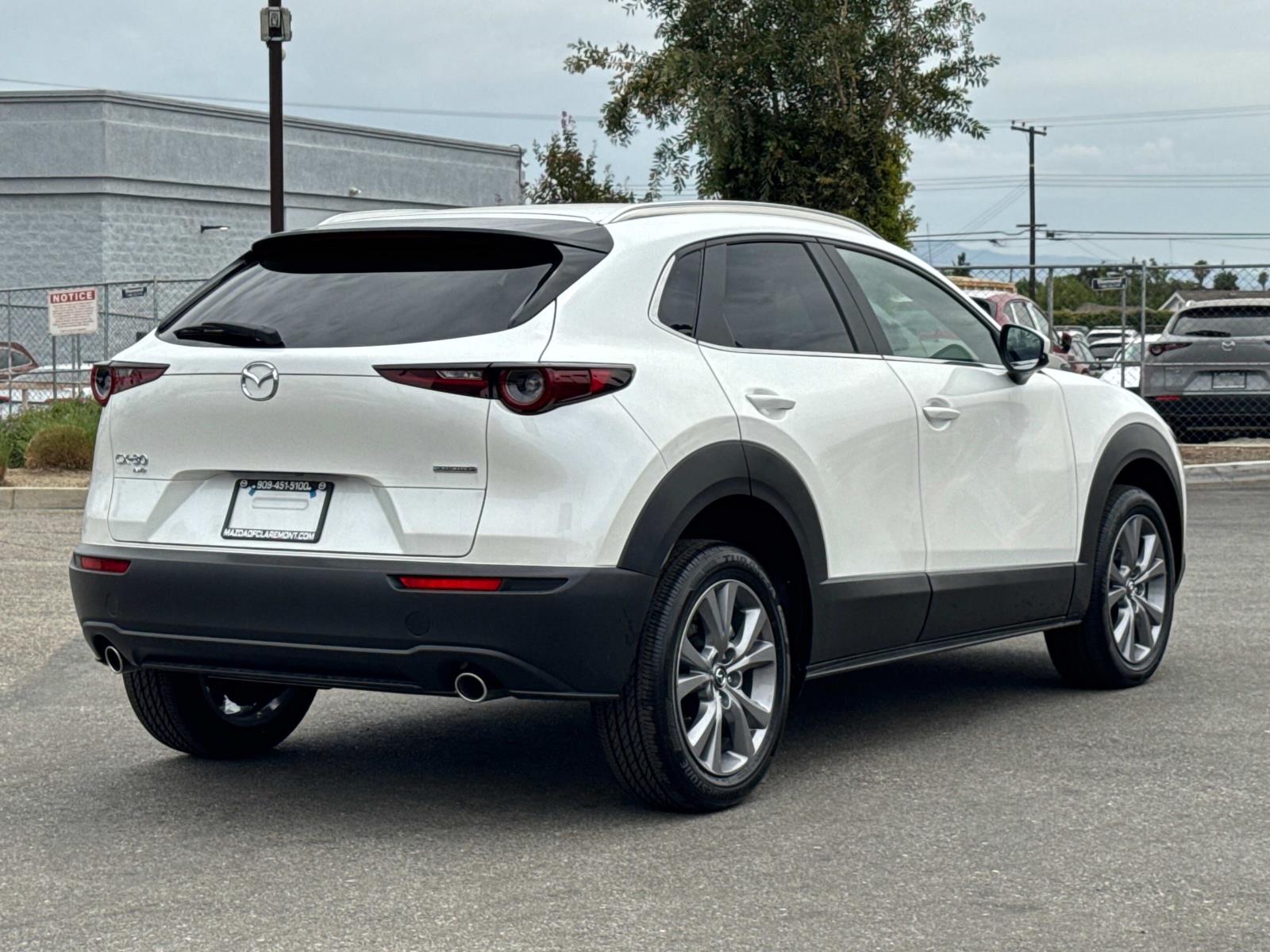 2025 Mazda CX-30 2.5 S Preferred photo 4