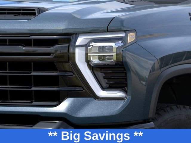 2026 Chevrolet Silverado 2500HD LT photo 9