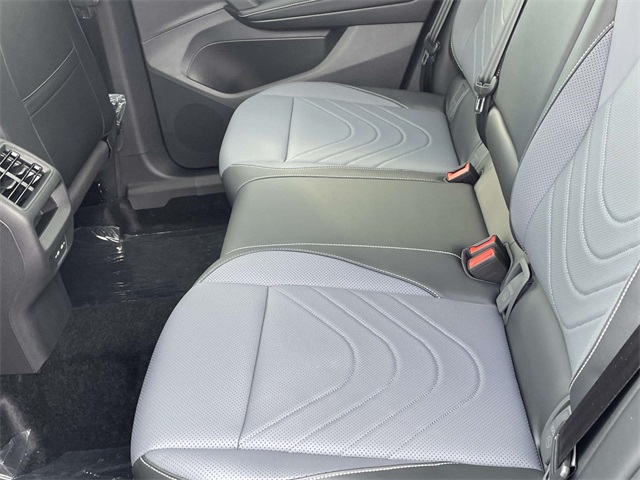 2025 Volkswagen Tiguan SE photo 12