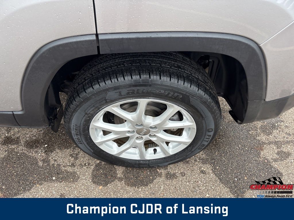 2018 Jeep Cherokee Latitude photo 3