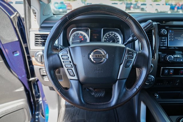 2018 Nissan Titan Platinum Reserve photo 16