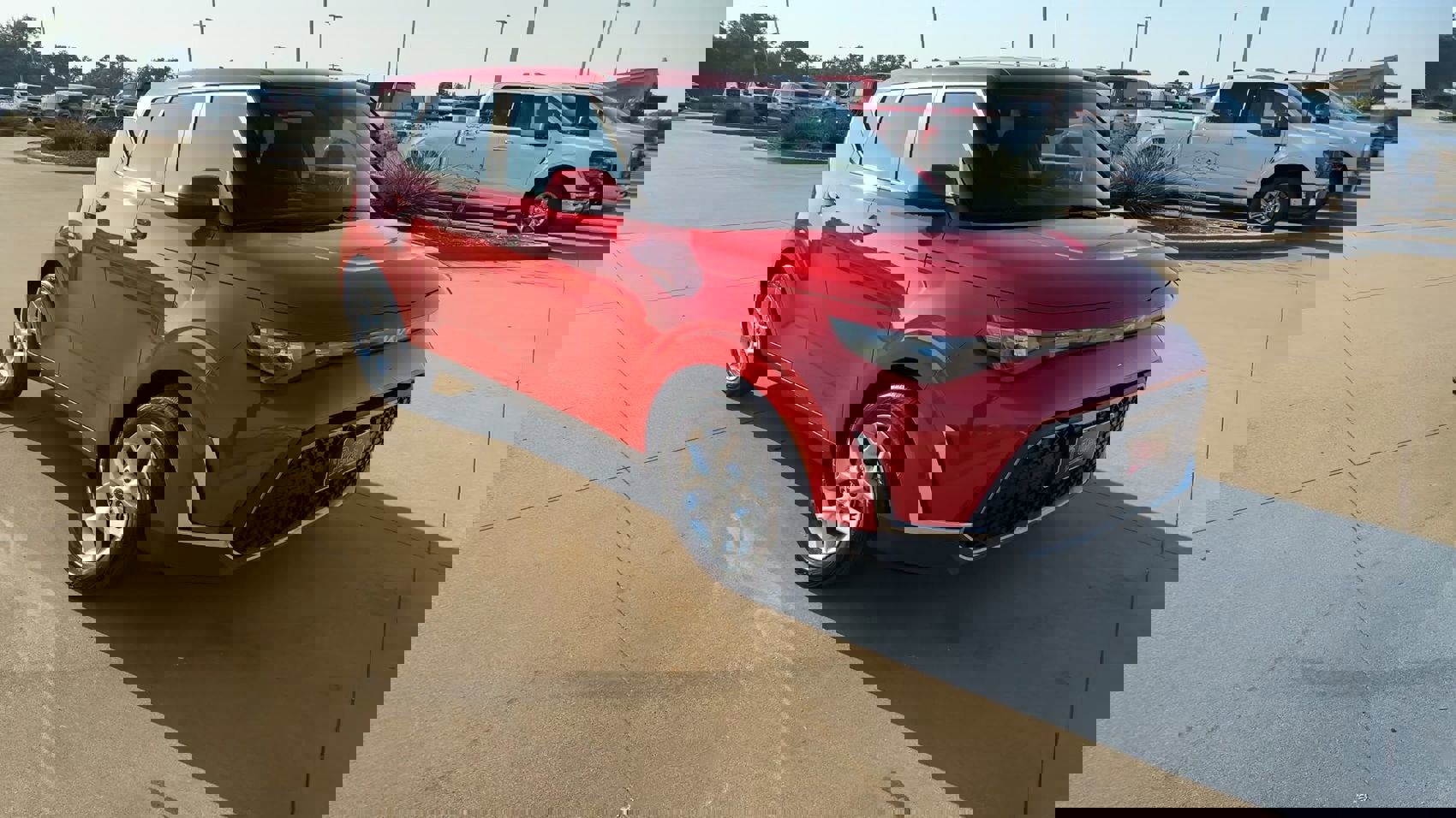 2024 Kia Soul LX photo 3