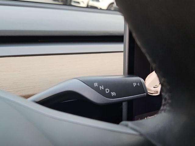 2019 Tesla Model 3 Long Range photo 15