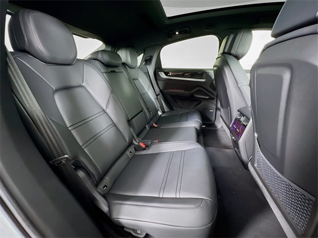 2025 Porsche Cayenne E-Hybrid Coupe photo 24