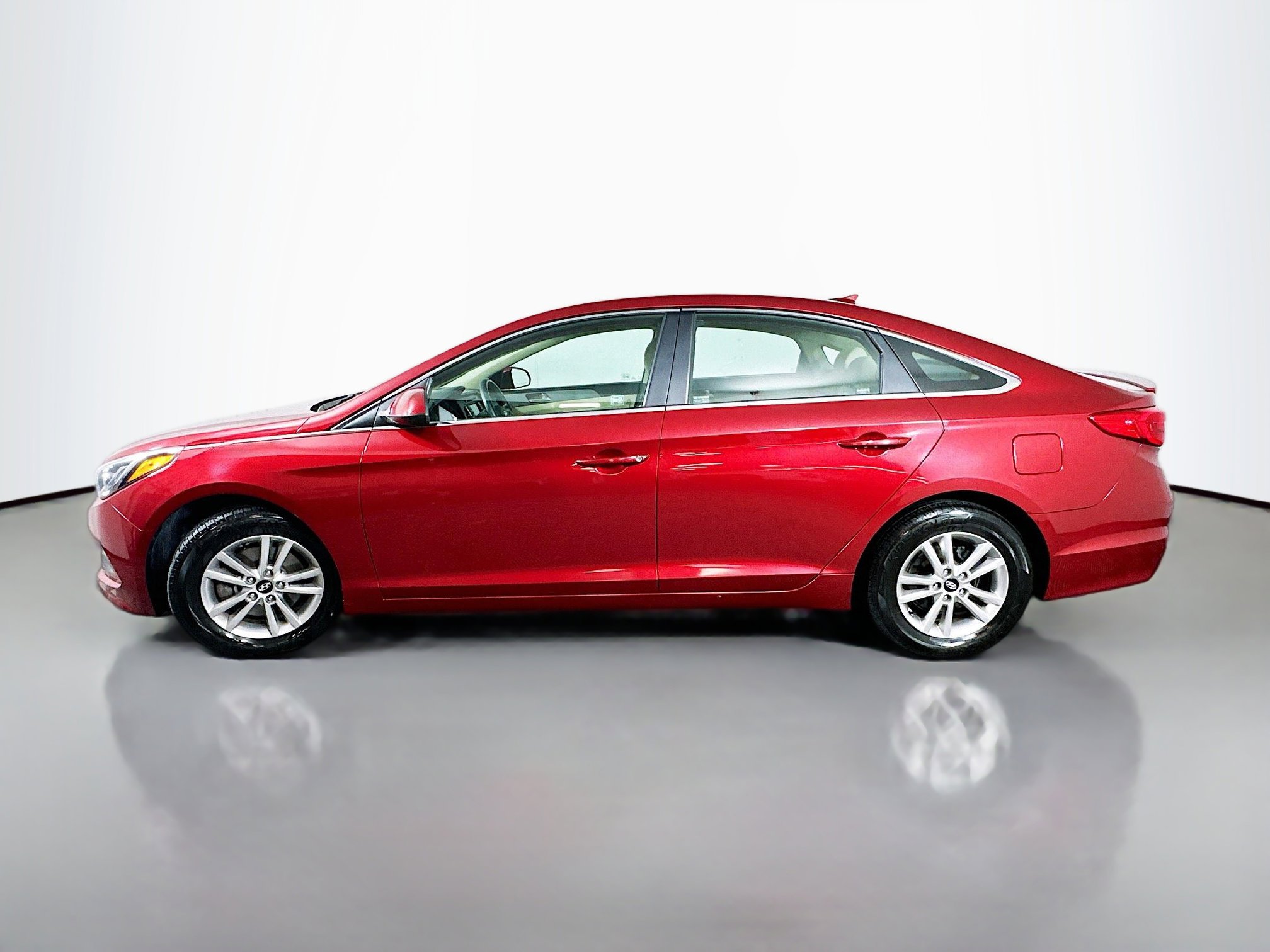 2015 Hyundai Sonata SE photo 4
