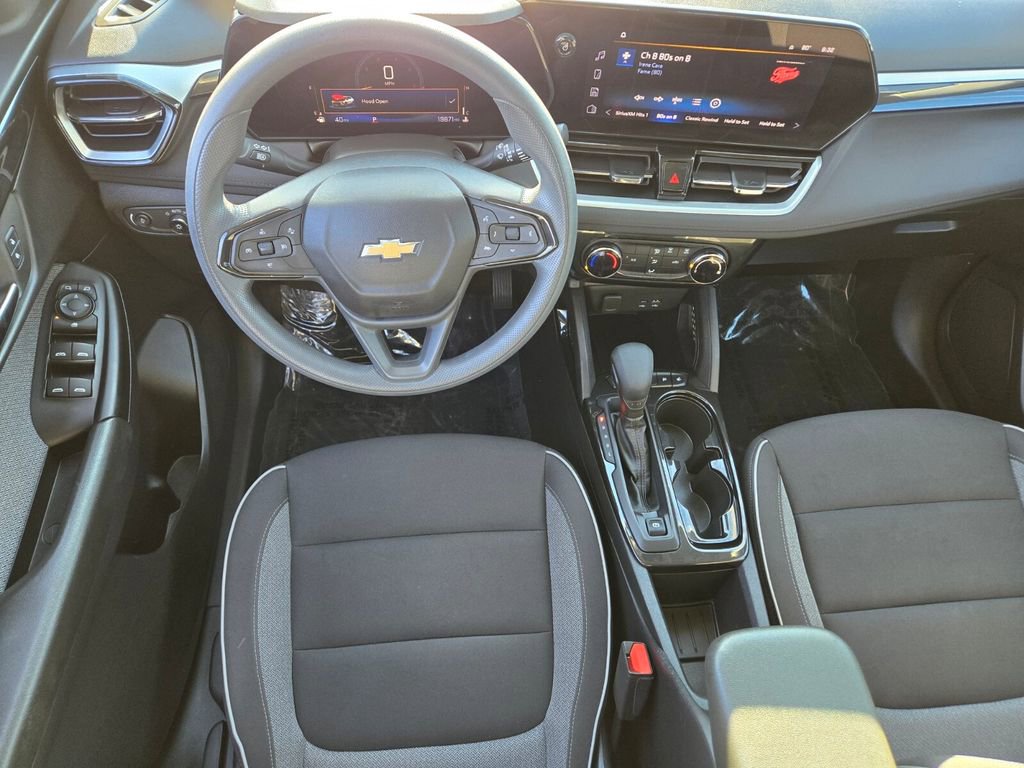 2024 Chevrolet Trailblazer LT photo 12