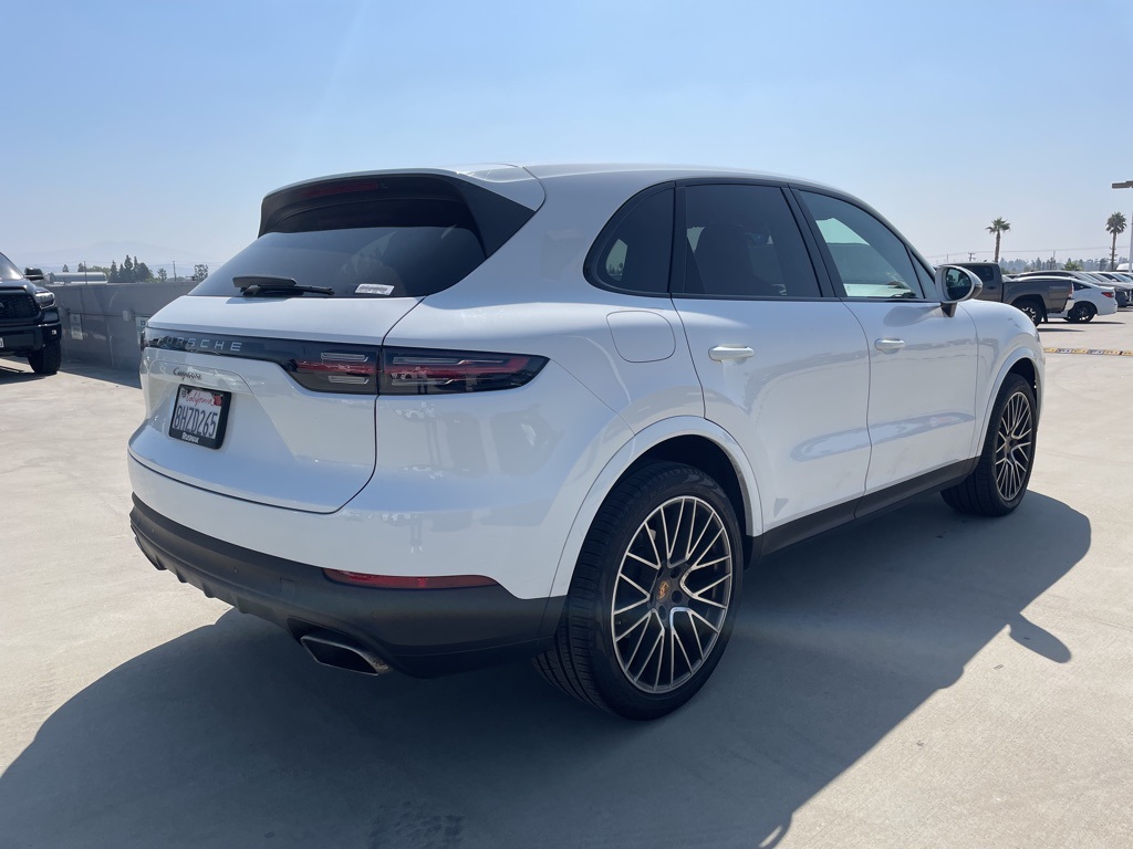 2019 Porsche Cayenne Base photo 2