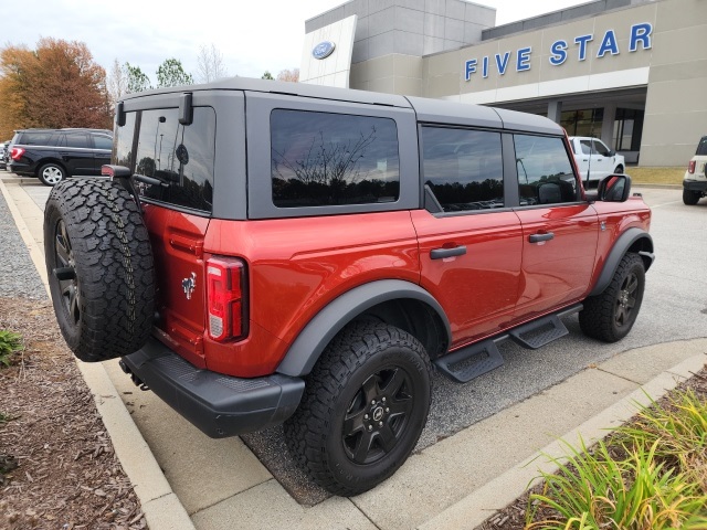 2024 Ford Bronco Black Diamond photo 4