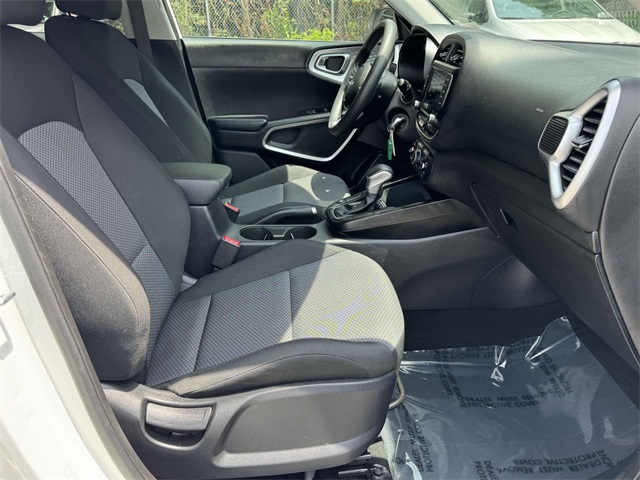 2023 Kia Soul LX photo 14