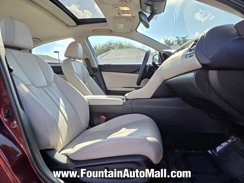 2019 Honda Insight Touring photo 18