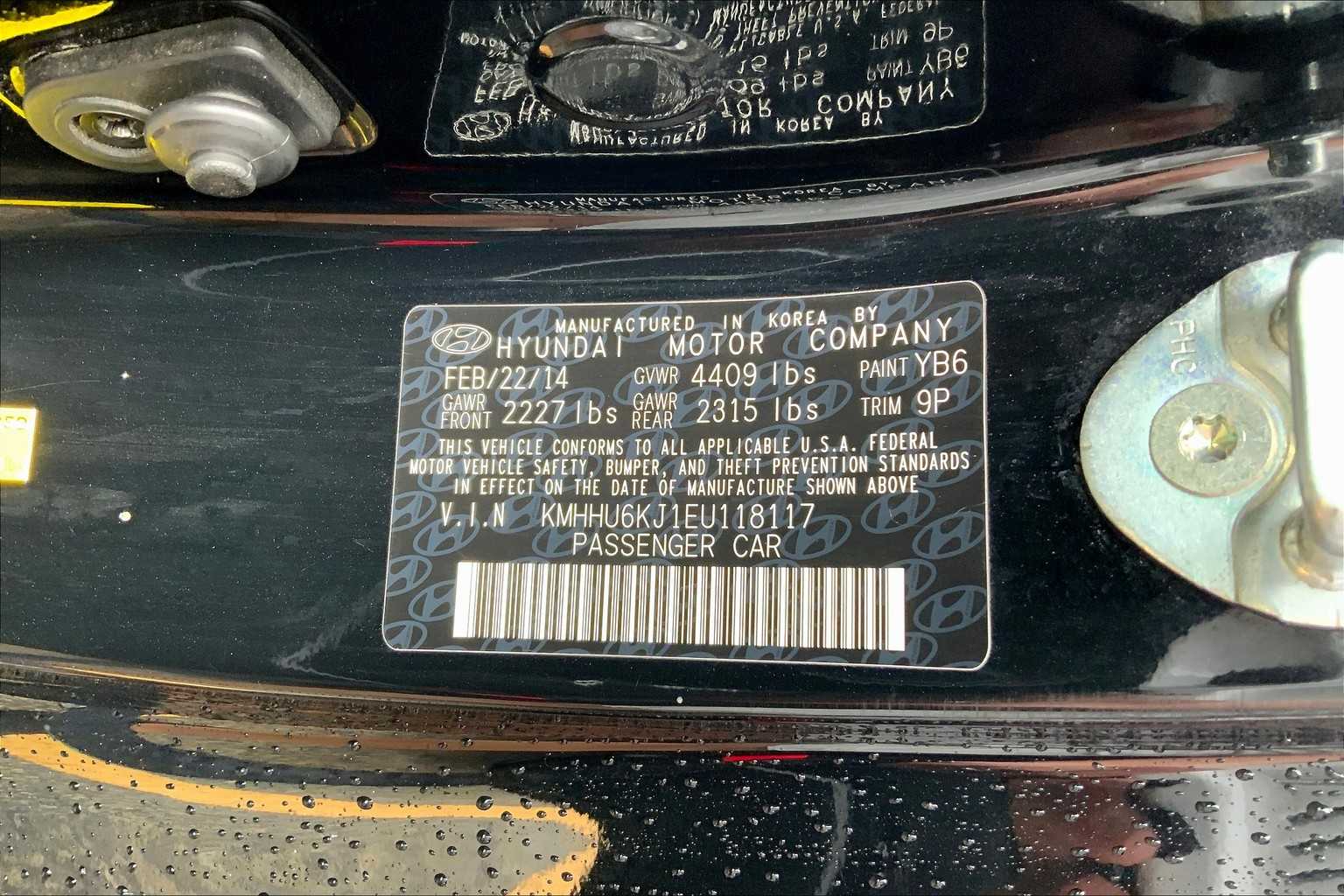2014 Hyundai Genesis 3.8 photo 29