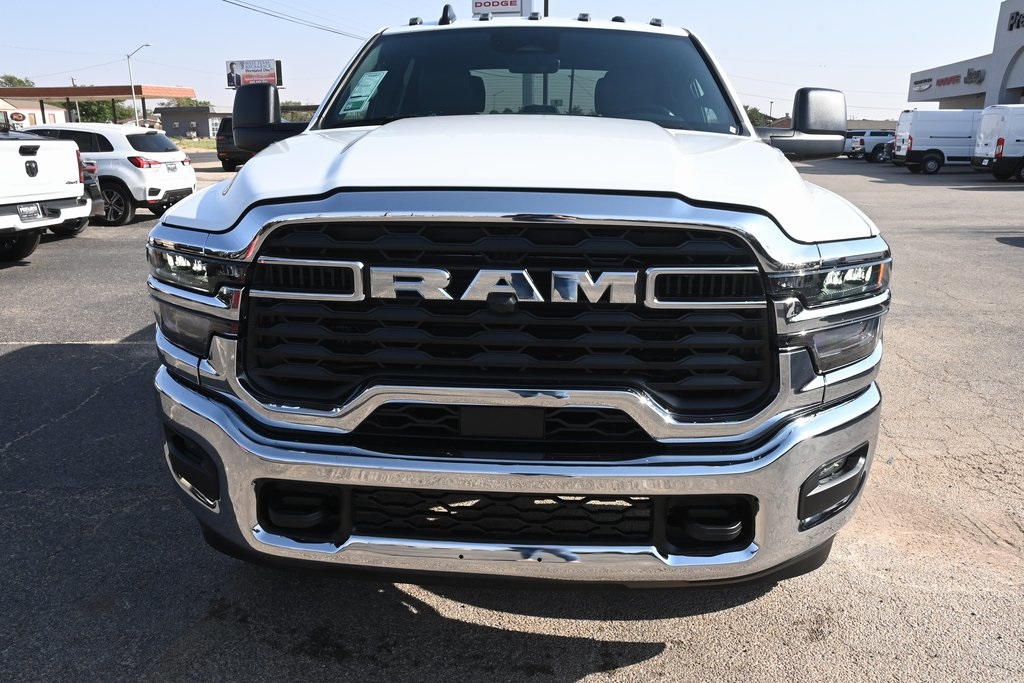 2025 Ram 2500 Tradesman photo 3
