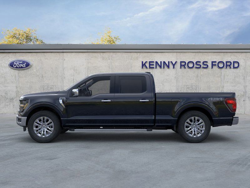 2025 Ford F-150 XLT photo 2