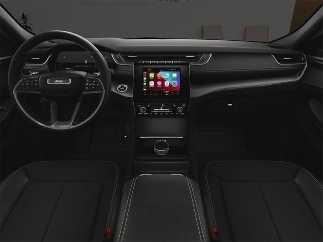2025 Jeep Grand Cherokee Altitude photo 16