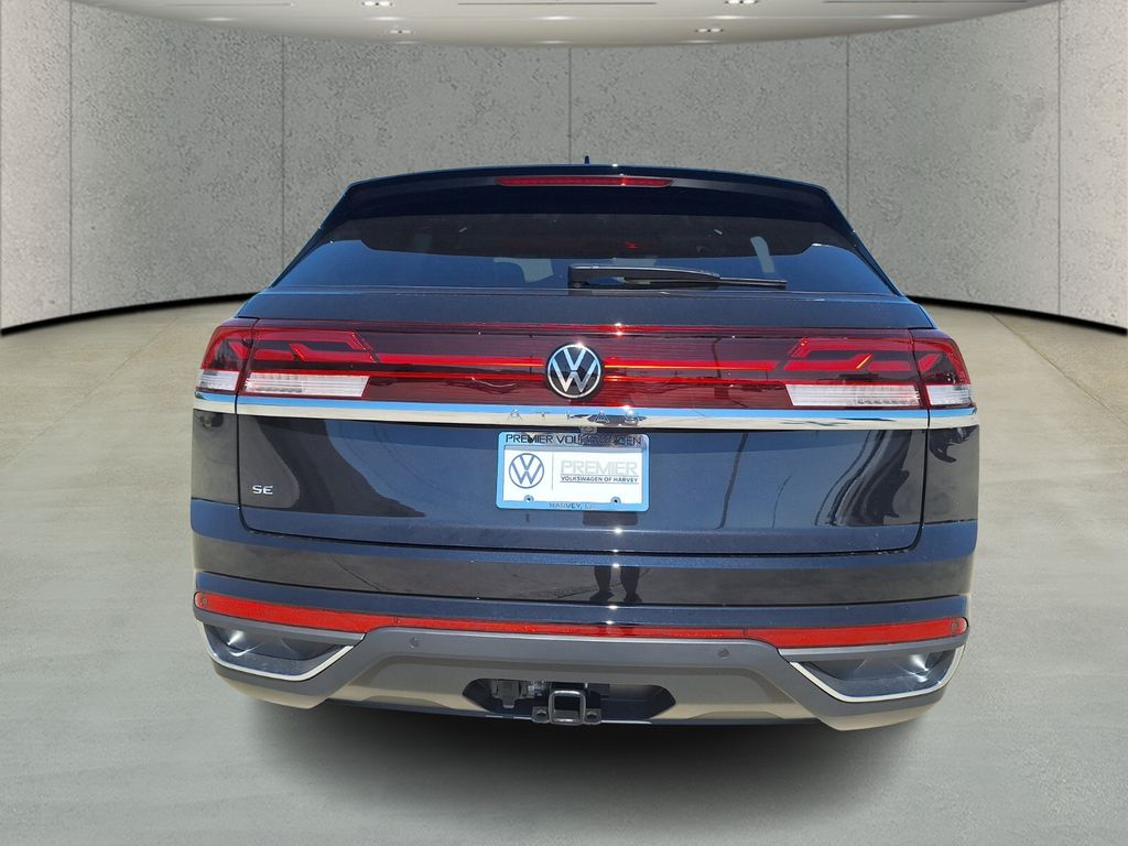 2026 Volkswagen Atlas Cross Sport SE Technology photo 2