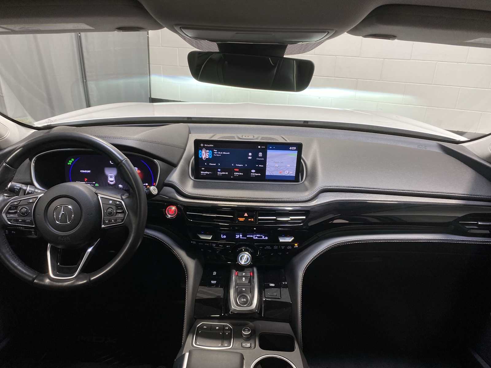 2024 Acura MDX Advance SH-AWD photo 9