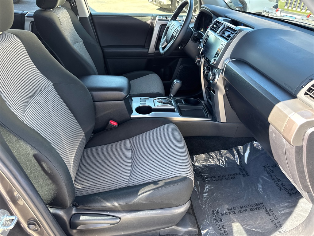 2023 Toyota 4Runner SR5 photo 15