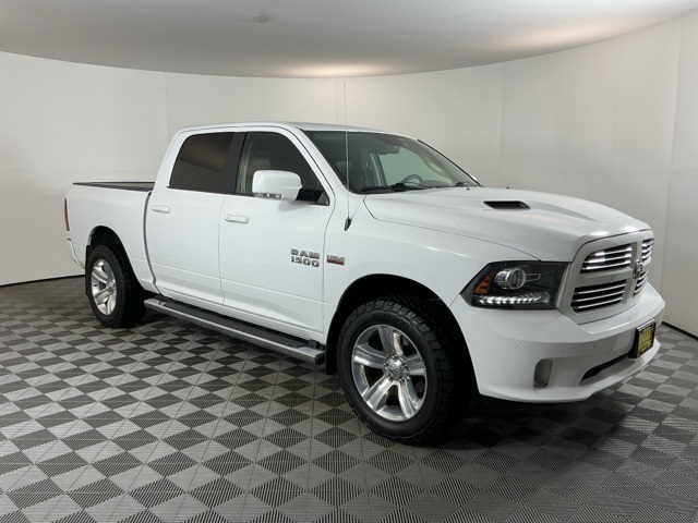2017 Ram 1500 Sport photo 3