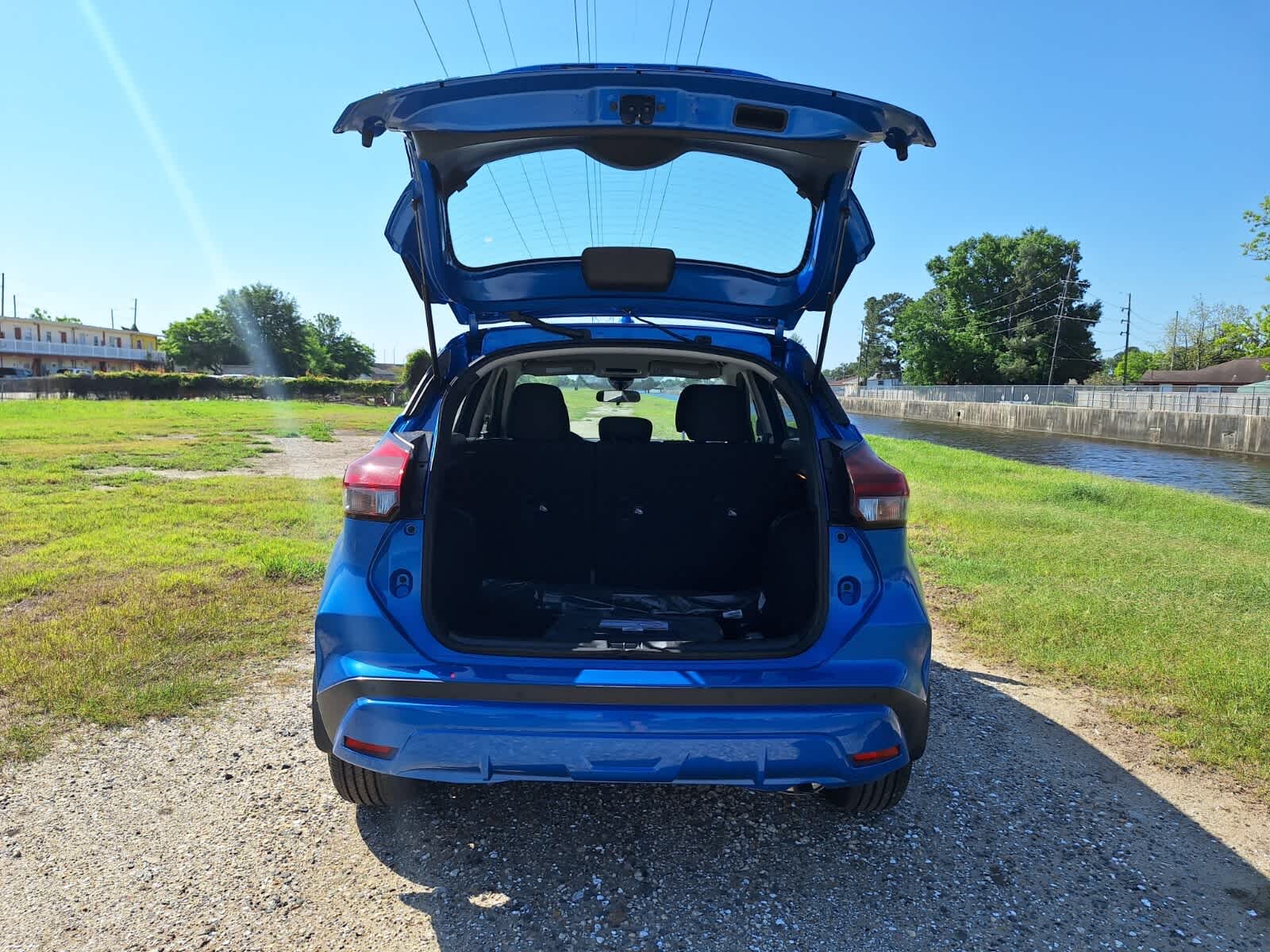 2025 Nissan Kicks Play S photo 26
