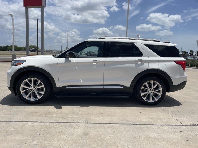2022 Ford Explorer Platinum photo 2