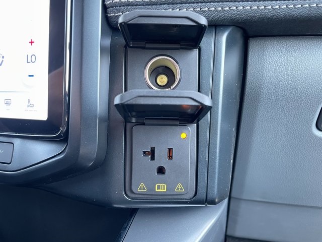 2025 Ford F-150 Lightning photo 26