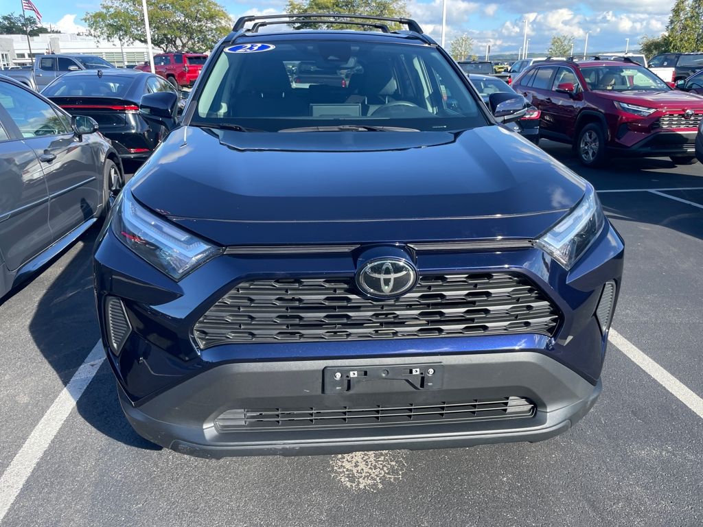 2023 Toyota RAV4 XLE photo 19