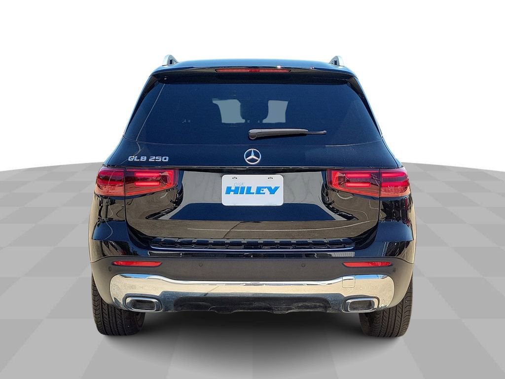 2024 Mercedes Benz GLB 250 photo 6