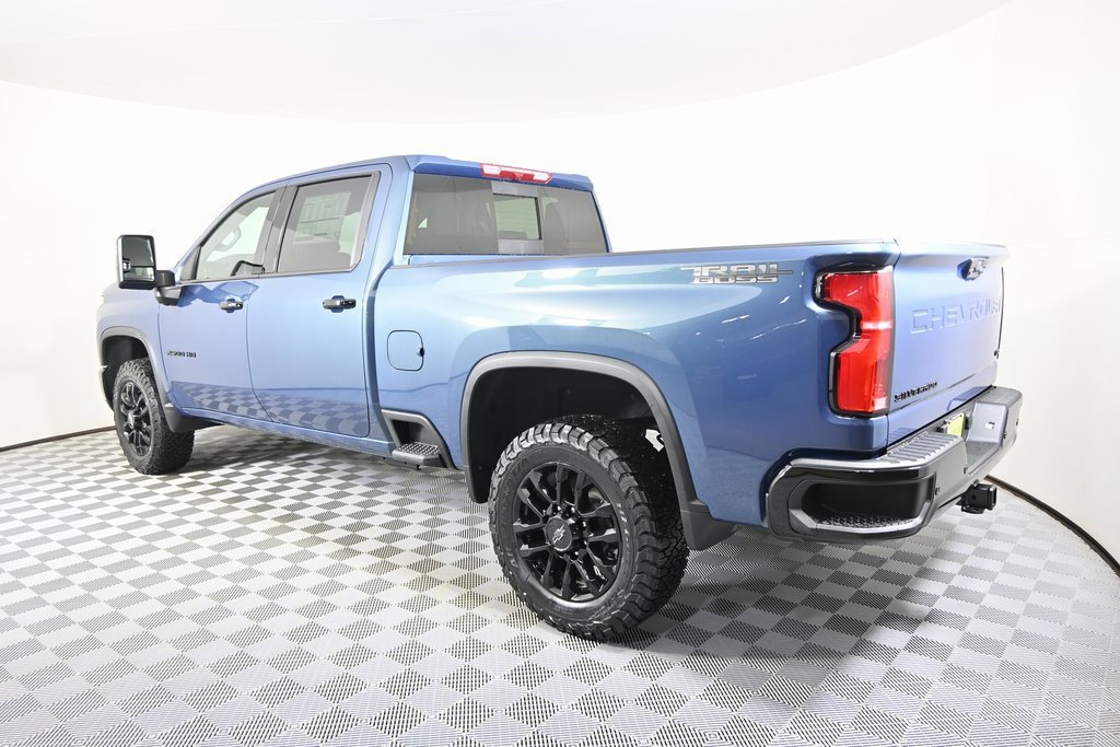 2026 Chevrolet Silverado 2500HD LTZ photo 4