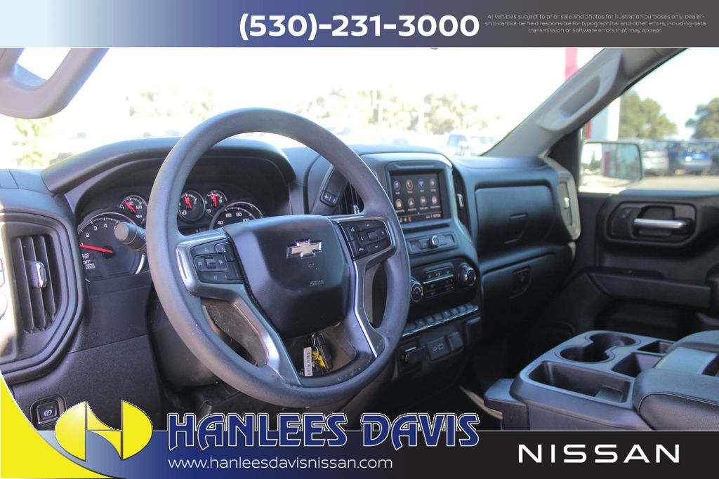 2021 Chevrolet Silverado 1500 Custom photo 13
