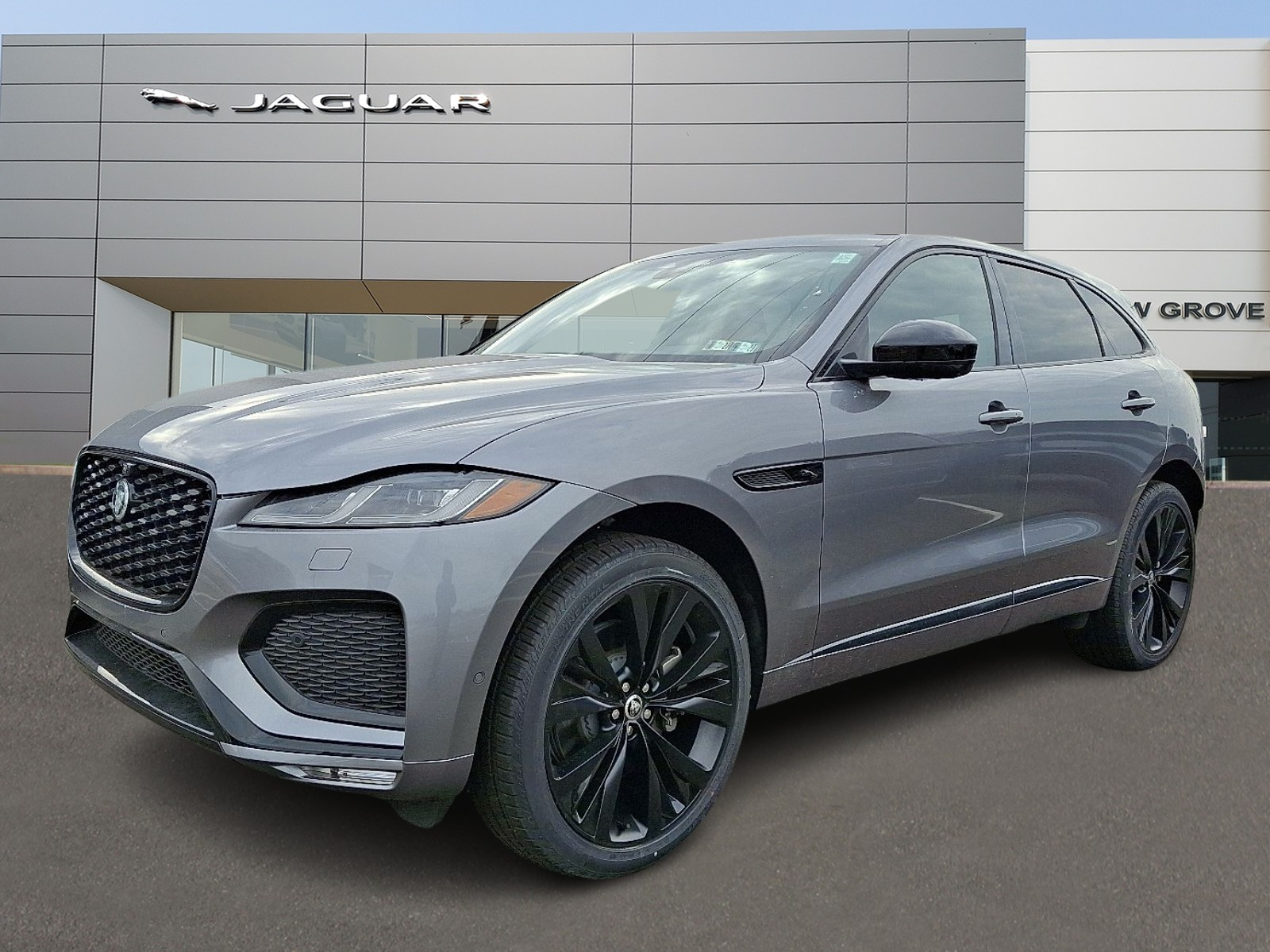 2026 Jaguar F-Pace R-Dynamic S's photo