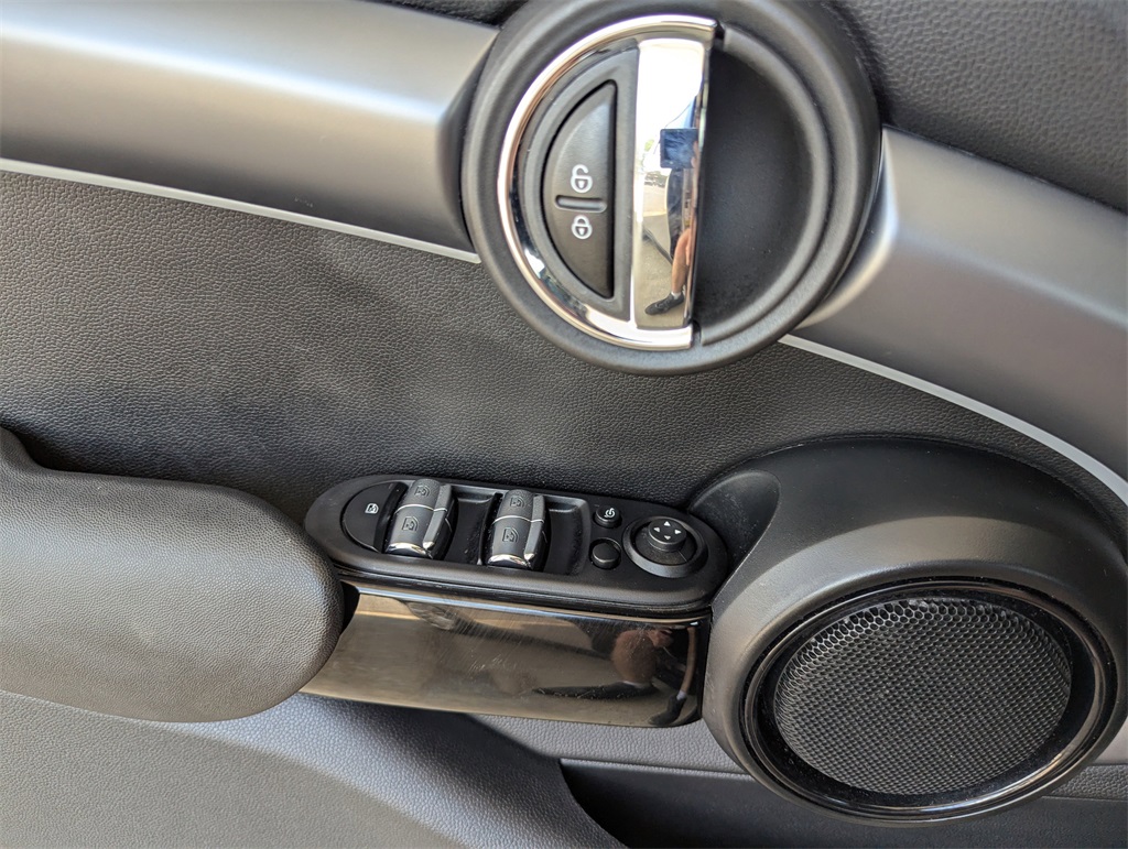 2024 Mini Cooper Hardtop Signature photo 14