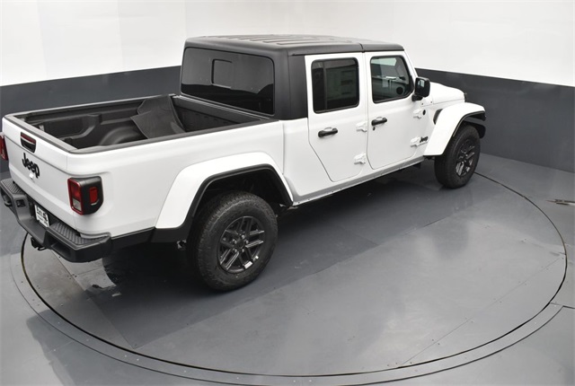 2025 Jeep Gladiator Sport photo 18