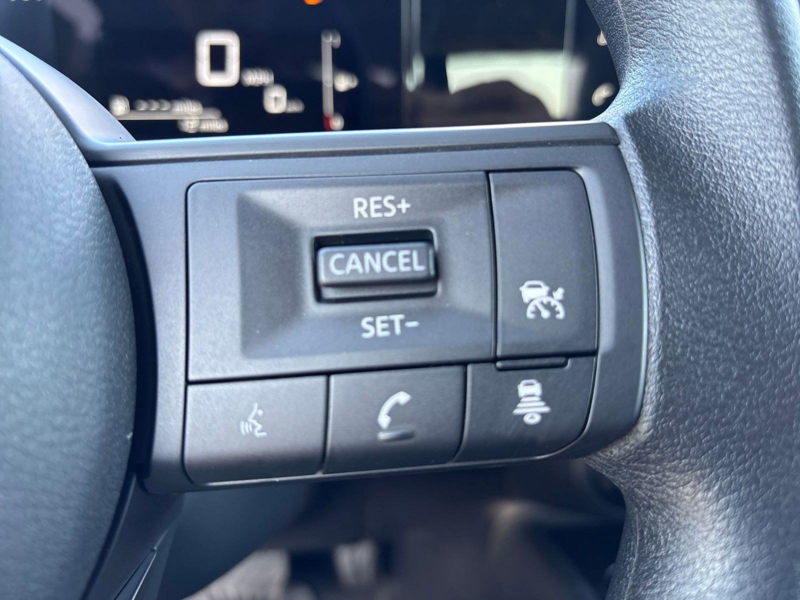 2026 Nissan Kicks SV photo 25