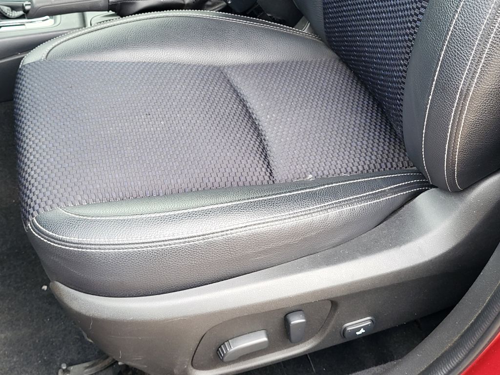 2016 Subaru Forester 2.0XT Premium photo 17