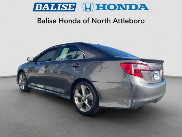 2014 Toyota Camry L photo 2