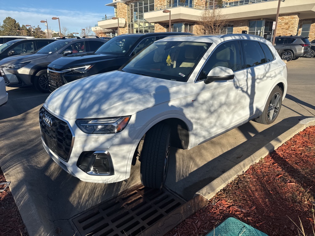 2021 Audi Q5 Premium Plus's photo