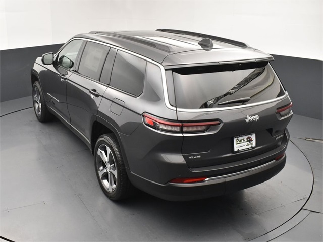 2025 Jeep Grand Cherokee Limited photo 15