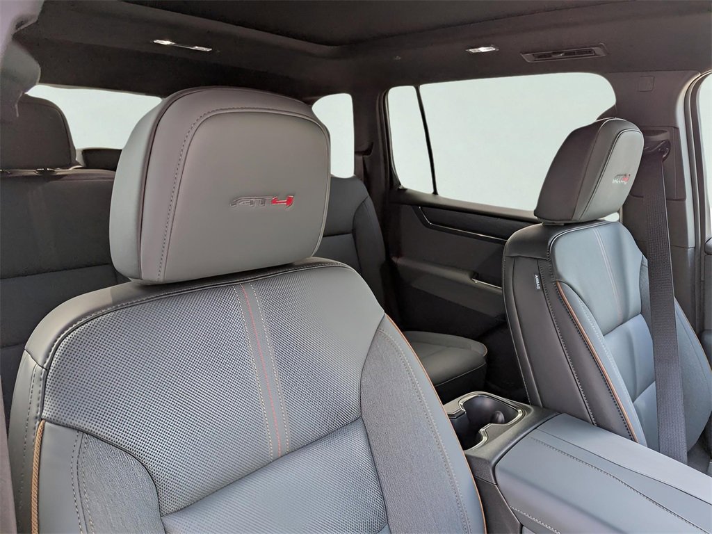 2026 Gmc Acadia AT4 photo 16