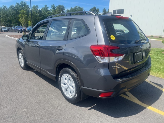 2022 Subaru Forester Base photo 4