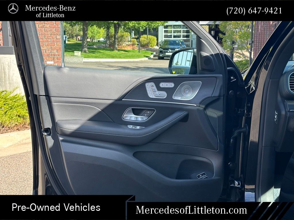 2025 Mercedes Benz GLE 450e 4MATIC photo 11